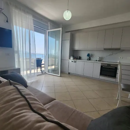 Daire River Sea View Saranda