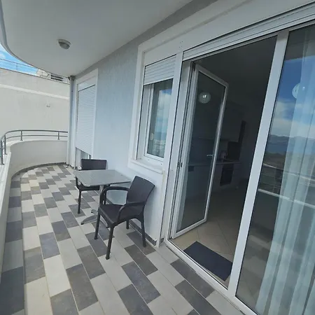 River Sea View Daire Saranda